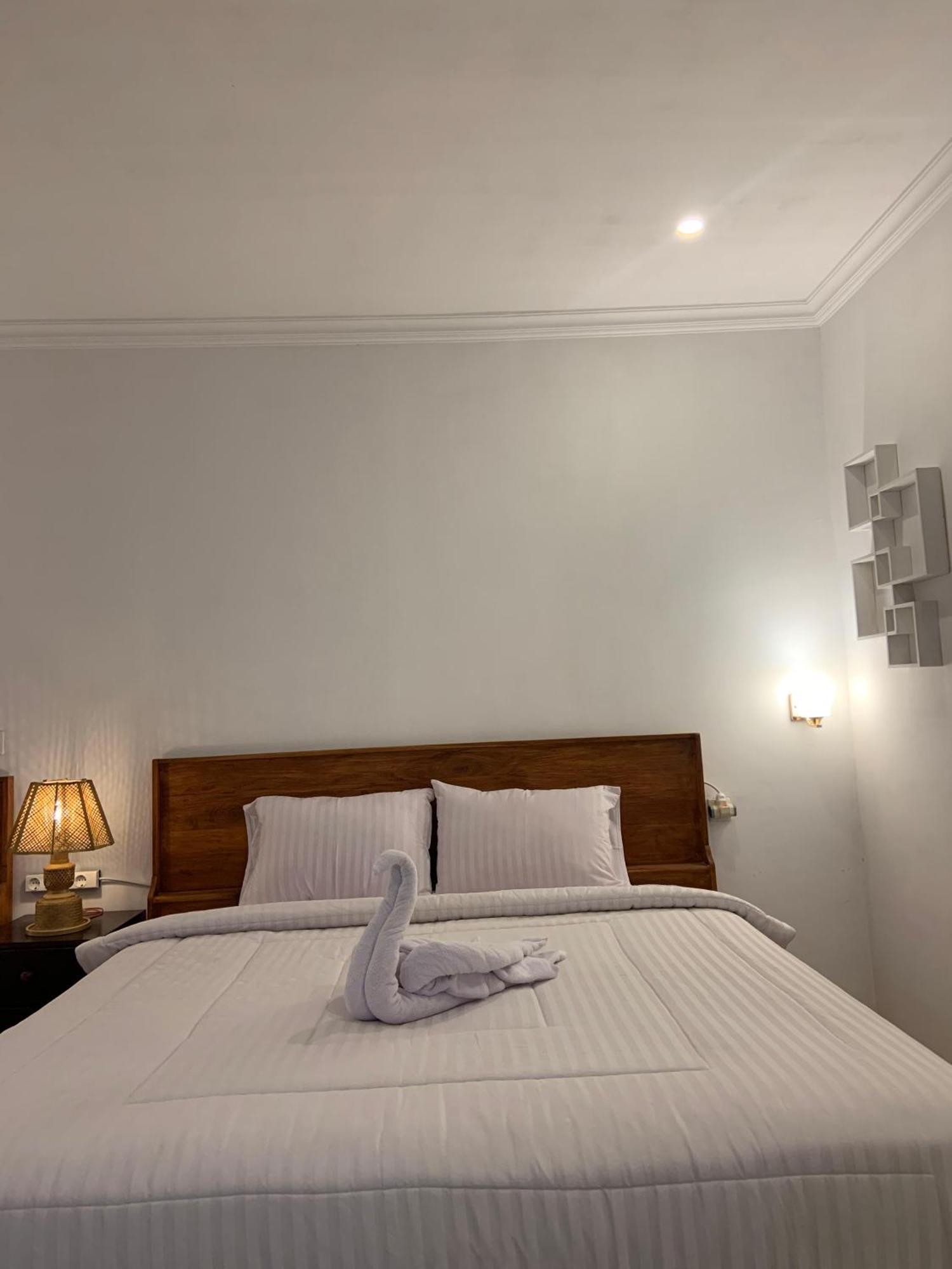Bale Tetebatu Villa Buitenkant foto